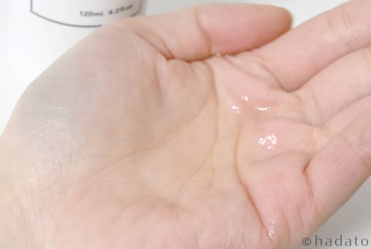 トラネキサム酸化粧水テクスチャー画像