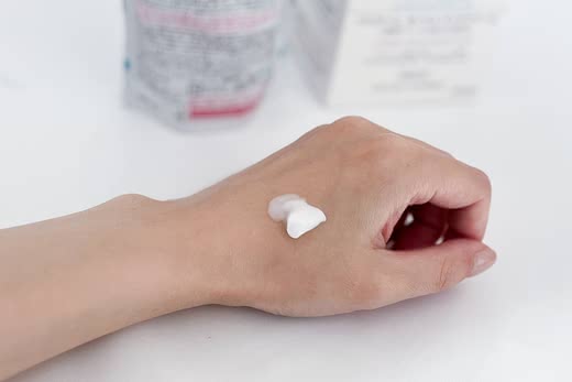 乾燥肌 保湿クリーム